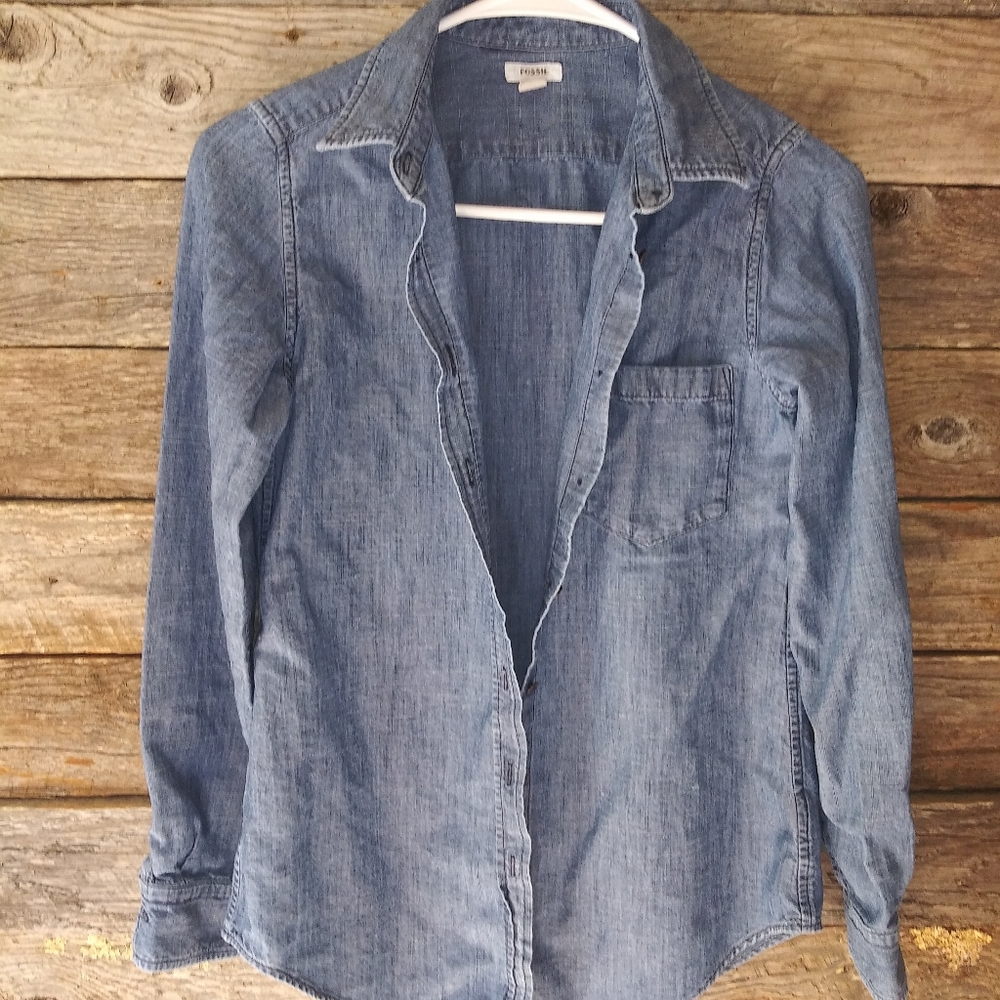 Fossil button down top